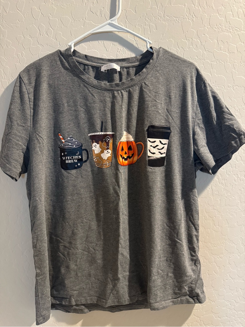 Women’s ' Gray Halloween Drink Graphic Tee